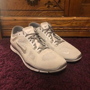 Nike Free Train Fit 4